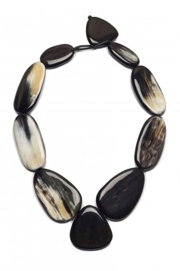 Large Pebble Shaped Necklace Black/natural