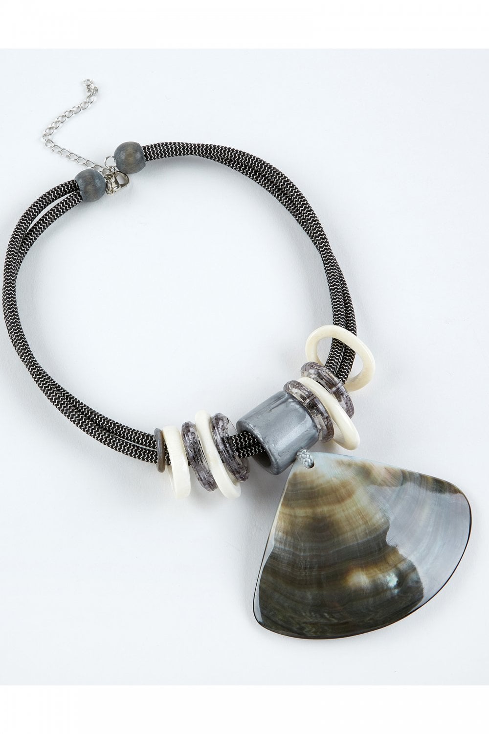 Dante Shell Necklace Silver - Clothing from Berlin Clothing Ltd UK